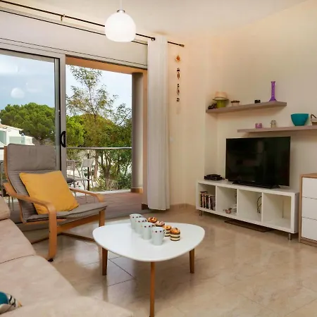 Apartment Fane De Baix Iii By Interhome Llanca